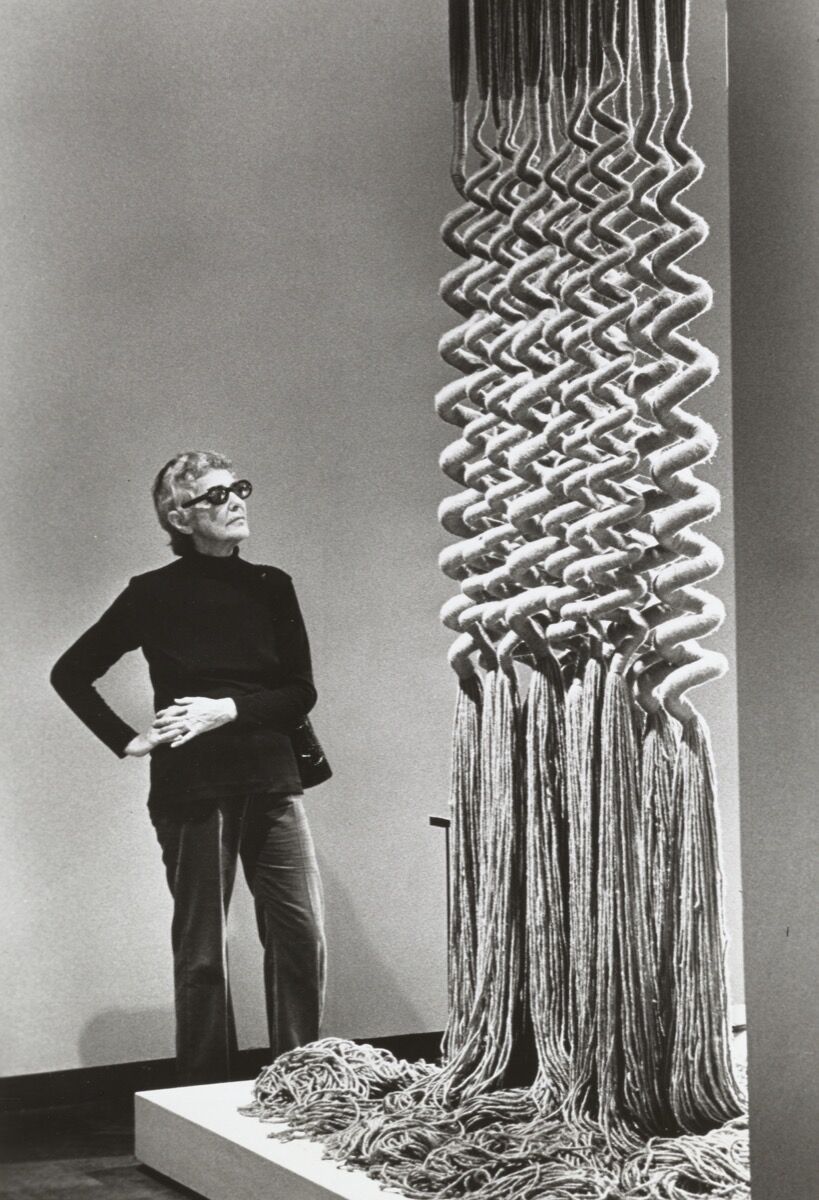 Claire Zeisler, 1972. Courtesy of the American Craft Council Library and Archives.