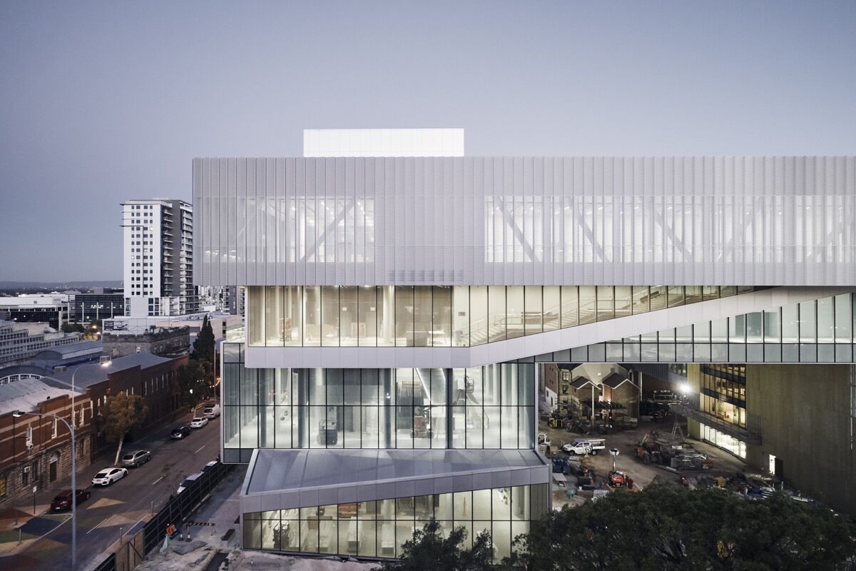 Exterior view of the New Museum for Western Australia. © Peter Bennetts. Courtesy of Hassell + OMA.