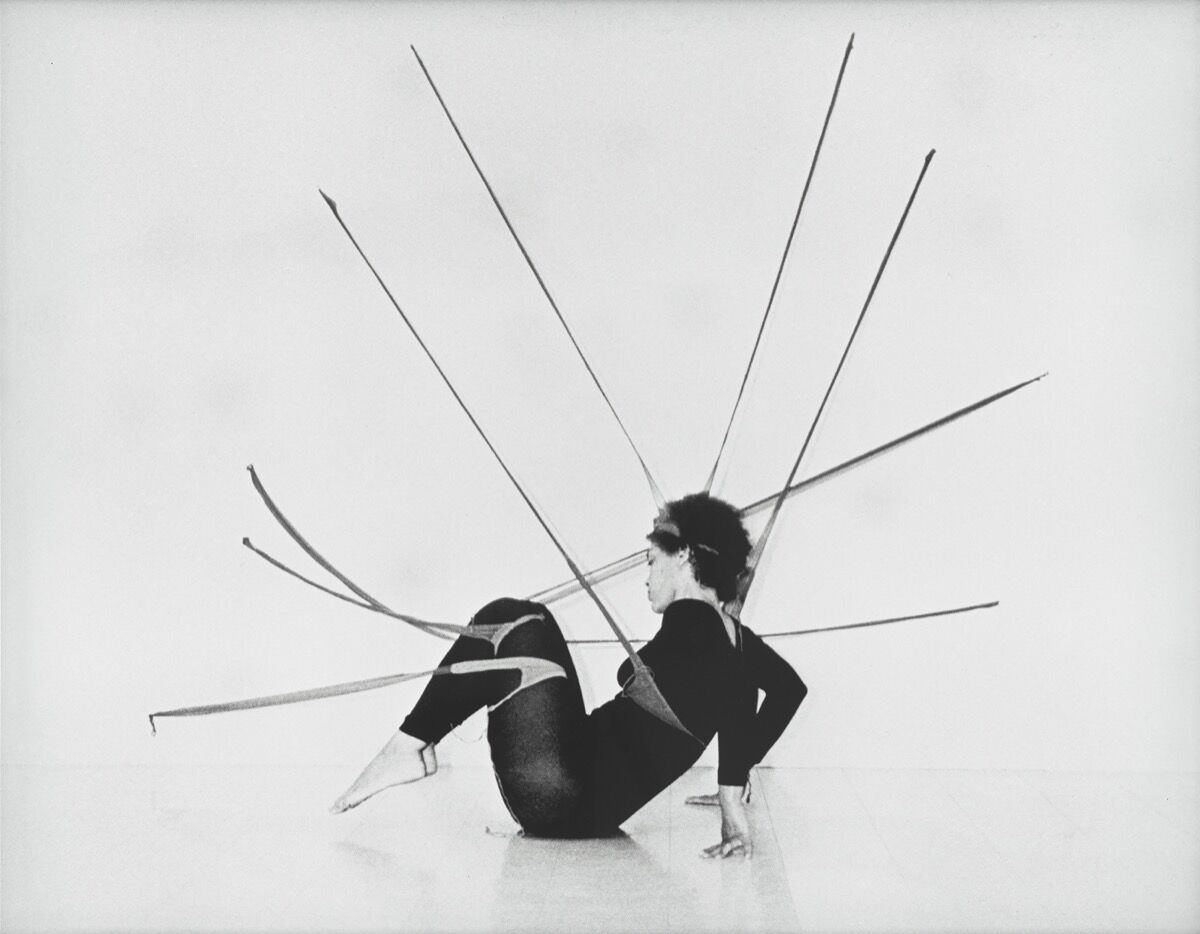 Senga Nengudi, Performance Piece, 1977. Photo by Harmon Outlaw. © Senga Nengudi 2019.