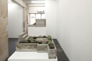 Isa Melsheimer, 'Dachgarten', installation view